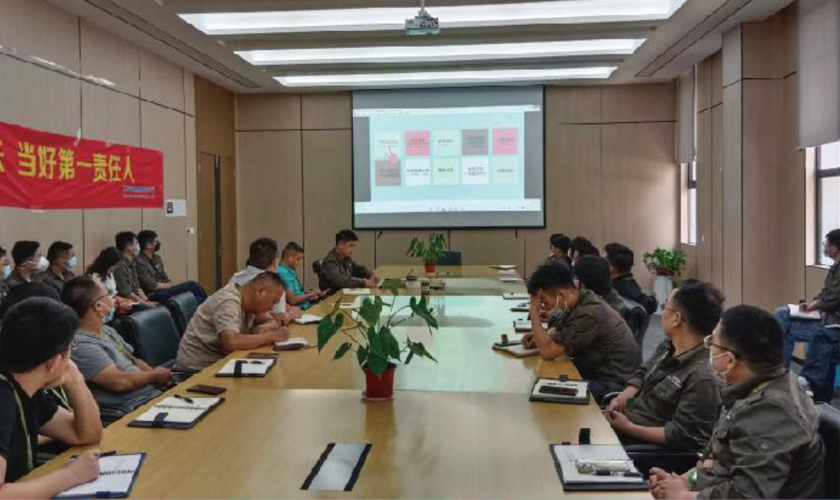 �徲�Ļ�����