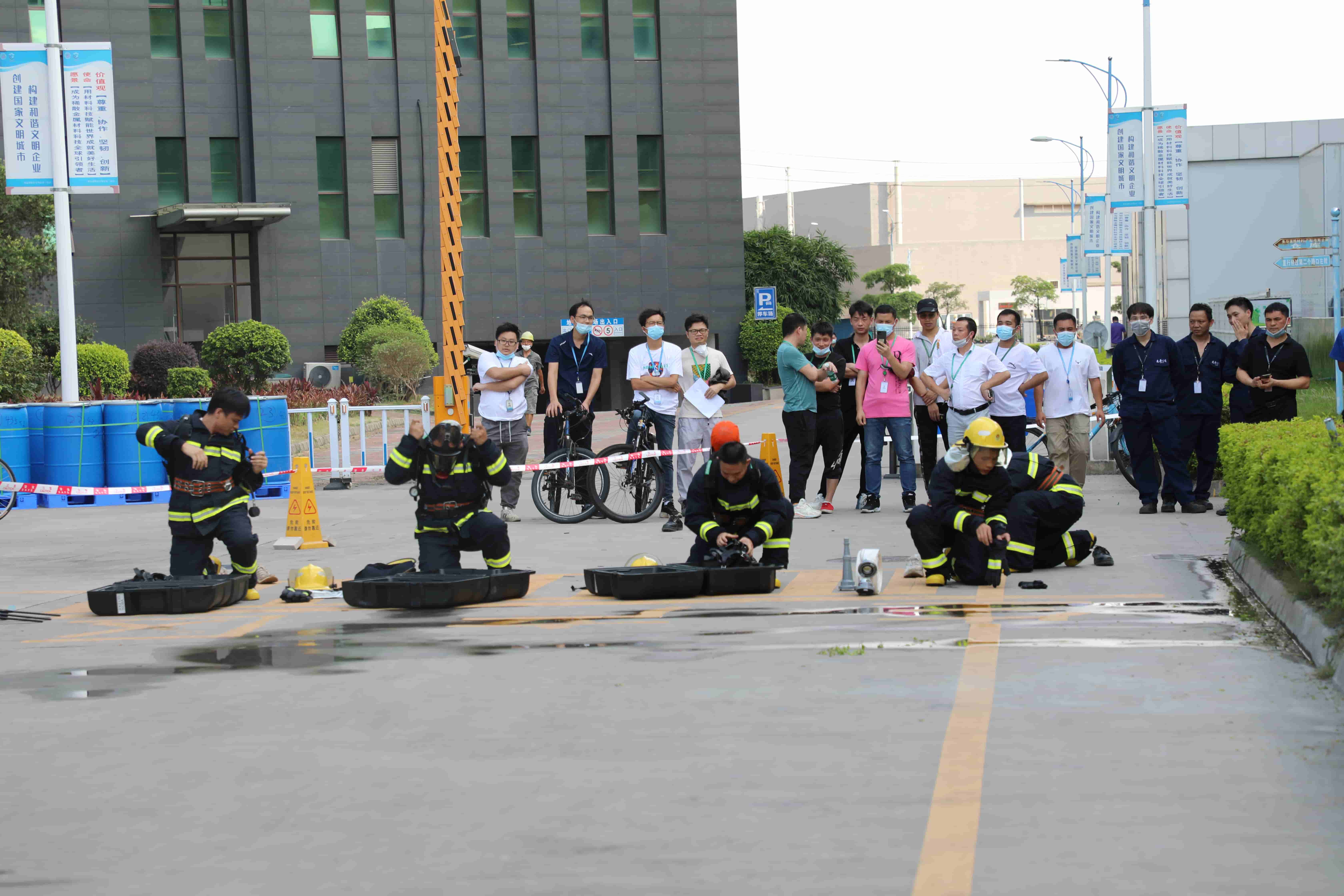 Ӧ������